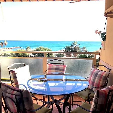 Apartamento Puigval Exterior photo